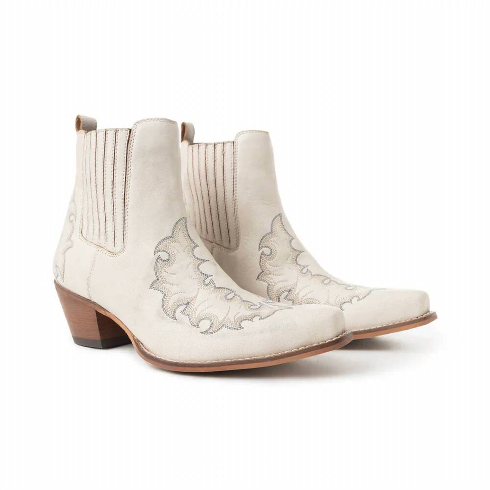 NEW MYRA women's dearling ranch booties in white